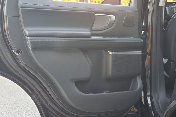 2025 Ford Expedition Platinum  TX
