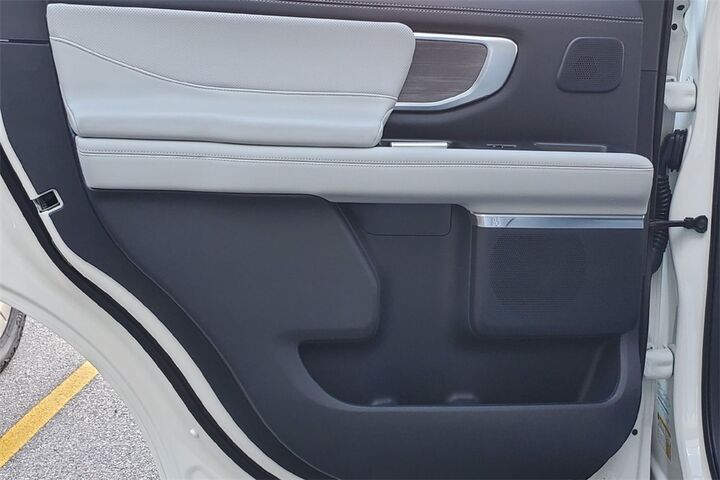 2025 Ford Expedition Platinum  TX