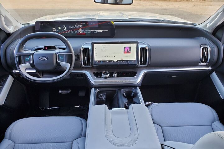 2025 Ford Expedition Platinum  TX