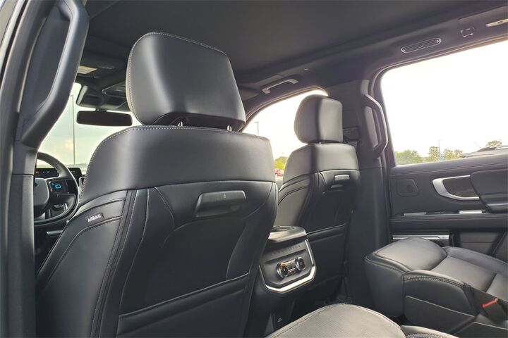 2025 Ford Expedition Platinum  TX