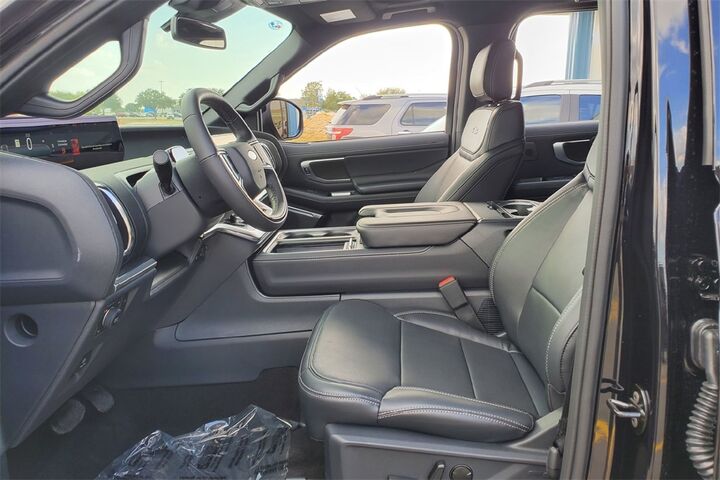 2025 Ford Expedition Platinum  TX