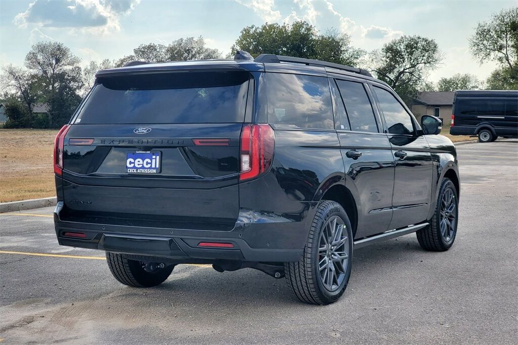 2025 Ford Expedition Platinum Hondo TX
