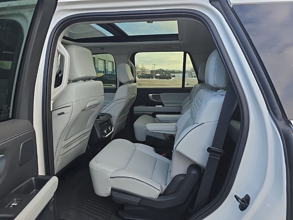 2025 Ford Expedition Platinum 4WD Fond du Lac WI