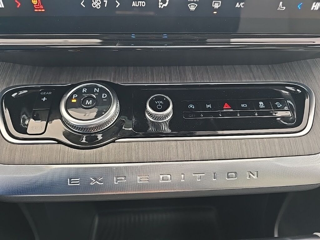 2025 Ford Expedition Platinum 4WD Fond du Lac WI