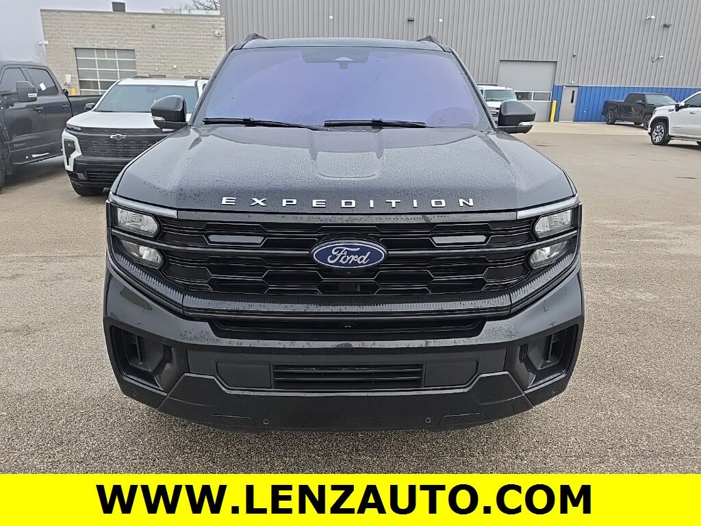 2025 Ford Expedition Platinum 4WD