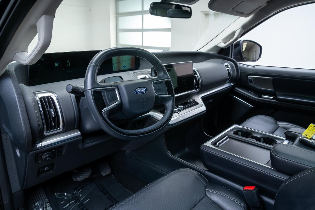 2025 Ford Expedition Platinum 4x4 3rd Row Seating Portland OR