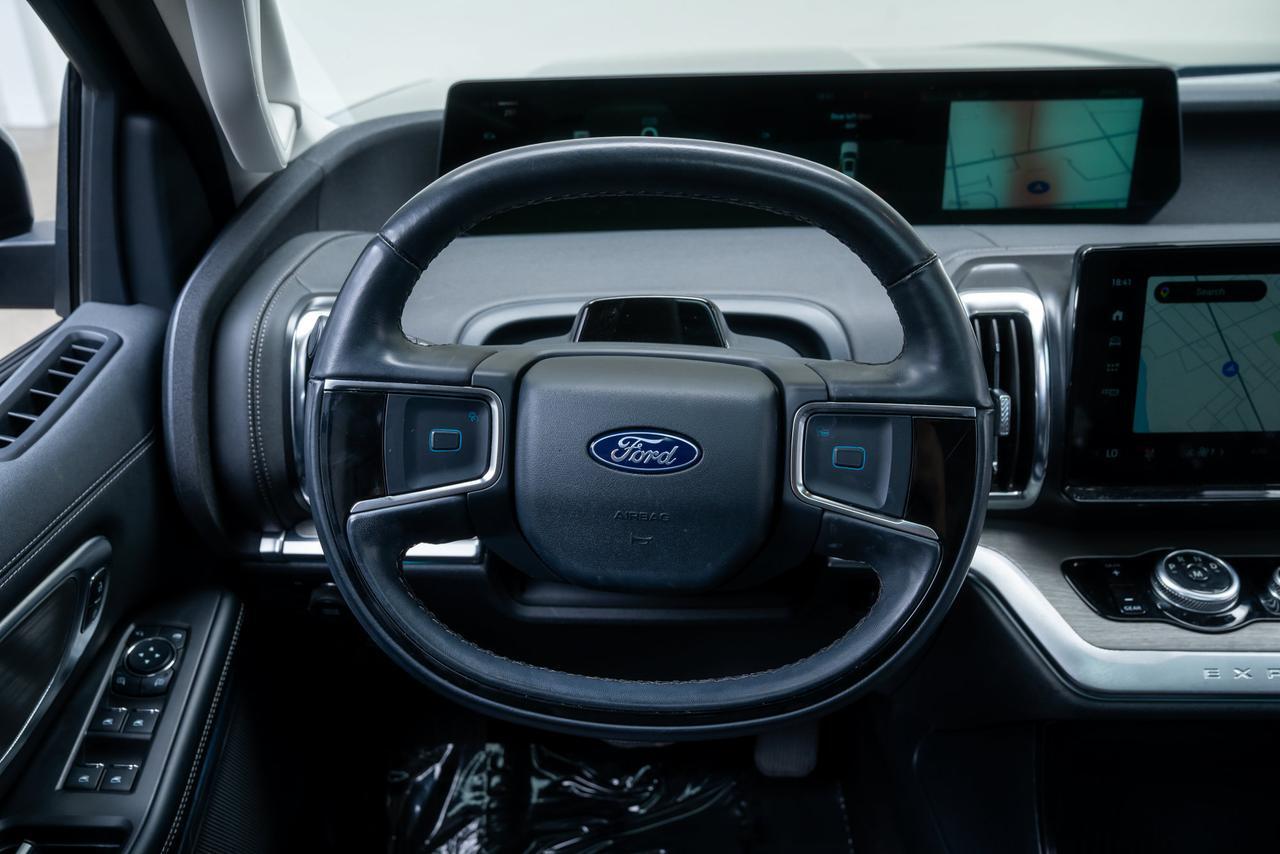2025 Ford Expedition Platinum 4x4 3rd Row Seating Portland OR