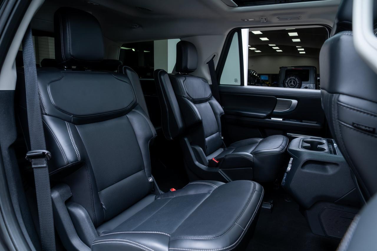 2025 Ford Expedition Platinum 4x4 3rd Row Seating Portland OR