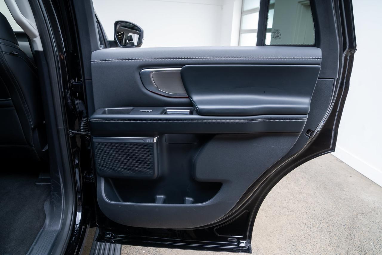 2025 Ford Expedition Platinum 4x4 3rd Row Seating Portland OR