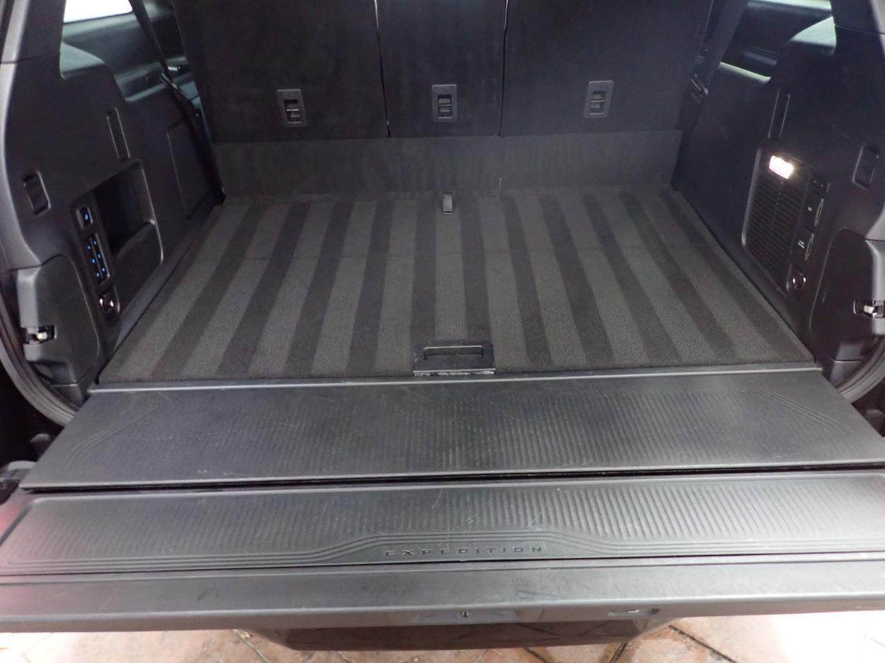 2025 Ford Expedition Platinum Max 4WD LEATHER NAVI SUNROOF BUCKET SEATS Listowel ON