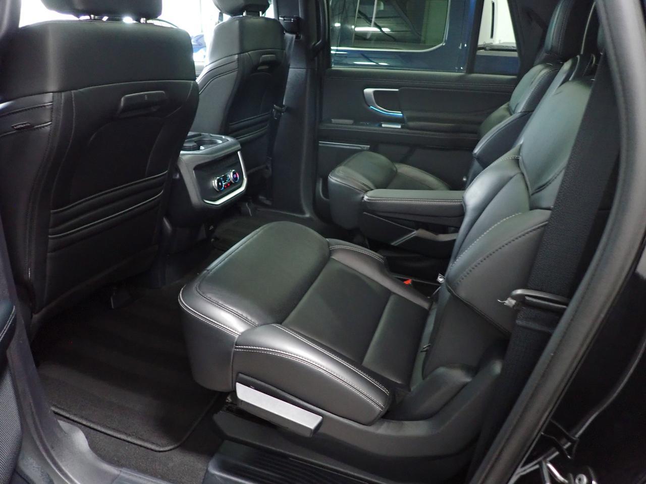 2025 Ford Expedition Platinum Max 4WD LEATHER NAVI SUNROOF BUCKET SEATS Listowel ON