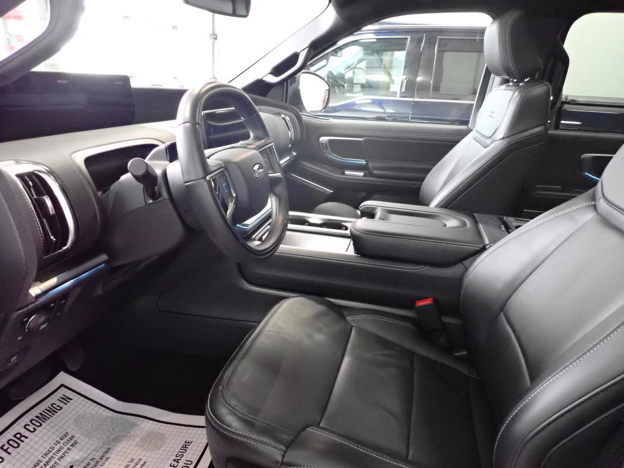 2025 Ford Expedition Platinum Max 4WD LEATHER NAVI SUNROOF BUCKET SEATS Listowel ON