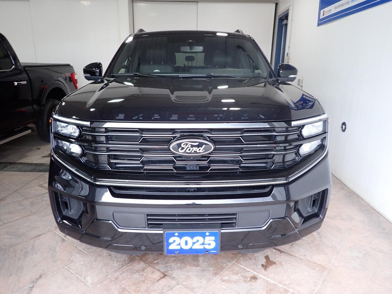 2025 Ford Expedition Platinum Max 4WD LEATHER NAVI SUNROOF BUCKET SEATS Listowel ON