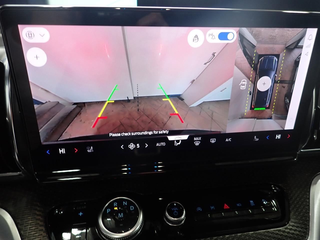 2025 Ford Expedition Platinum Max 4WD LEATHER NAVI SUNROOF BUCKET SEATS Listowel ON