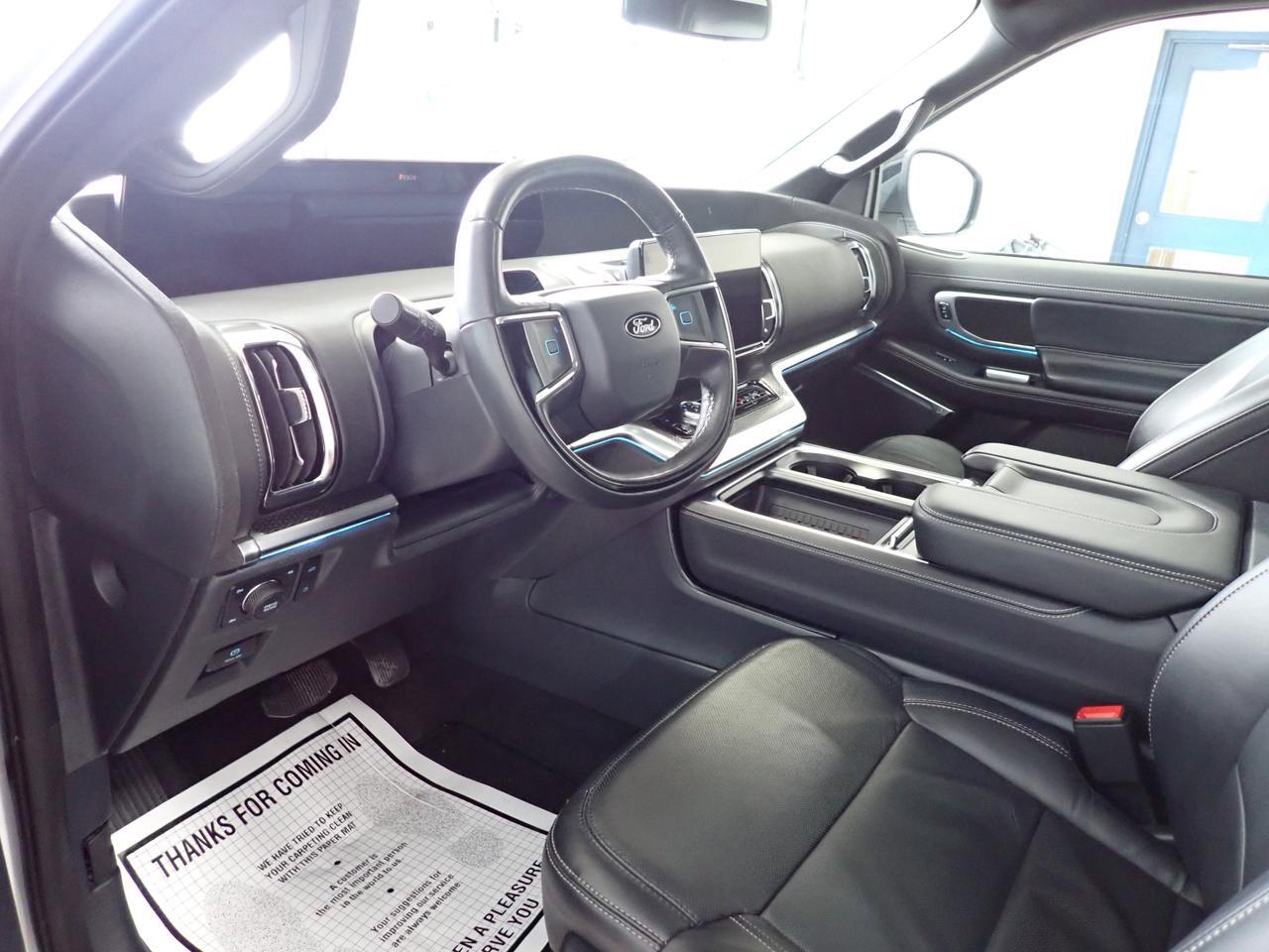 2025 Ford Expedition Platinum Max 4WD LEATHER NAVI SUNROOF BUCKETS 4WD Listowel ON