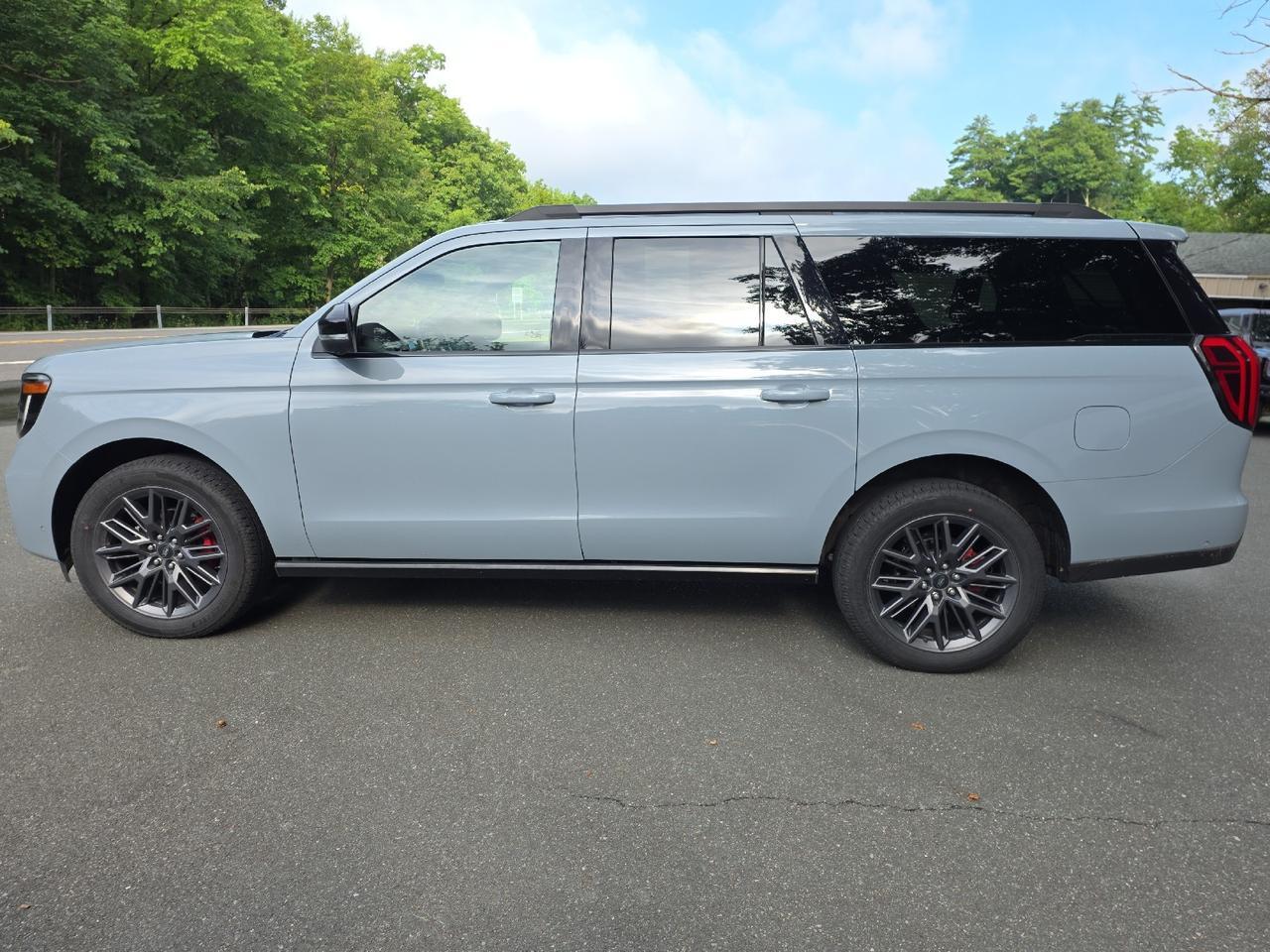 2025 Ford Expedition Platinum Max