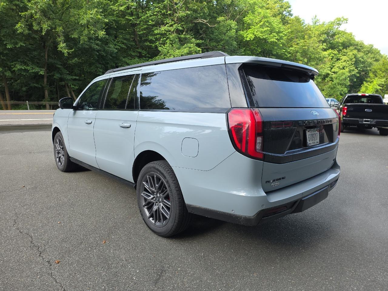2025 Ford Expedition Platinum Max
