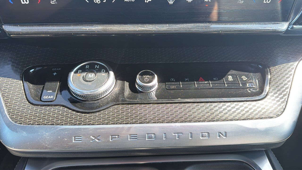 2025 Ford Expedition Platinum Max Sherwood Park AB
