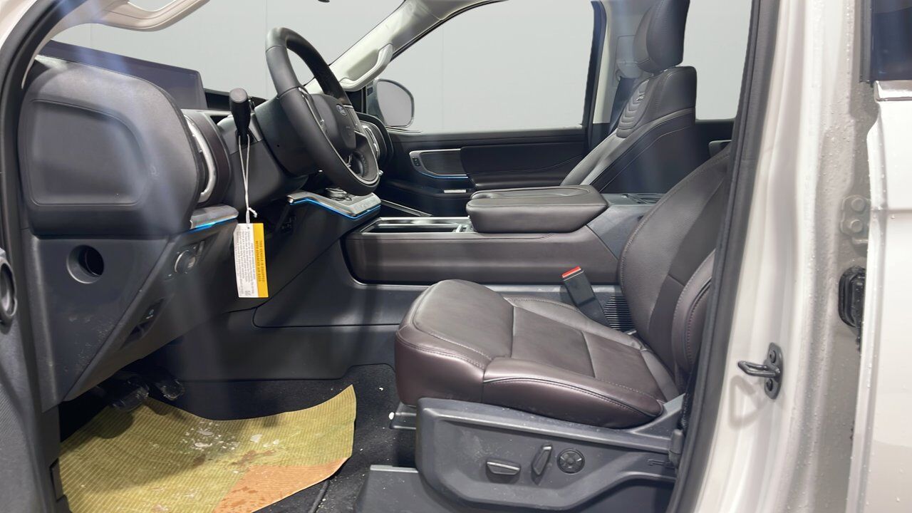 2025 Ford Expedition Platinum Max Sherwood Park AB