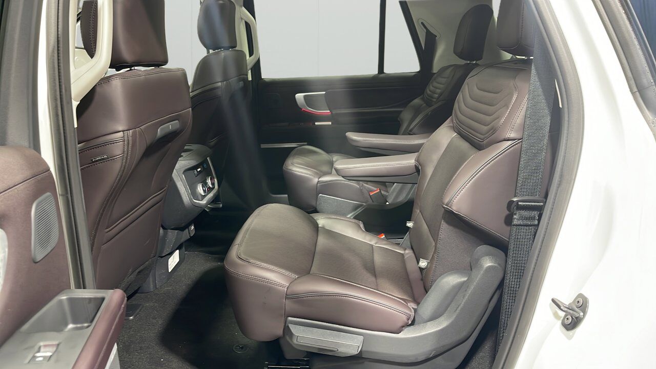 2025 Ford Expedition Platinum Max Sherwood Park AB