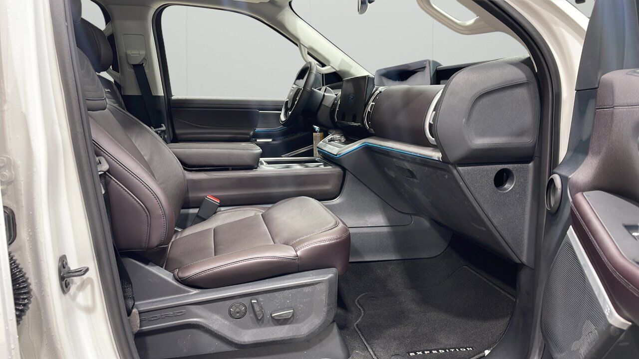 2025 Ford Expedition Platinum Max Sherwood Park AB