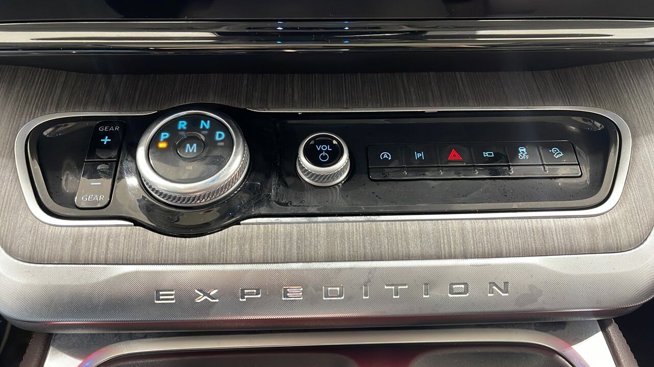 2025 Ford Expedition Platinum Max Sherwood Park AB