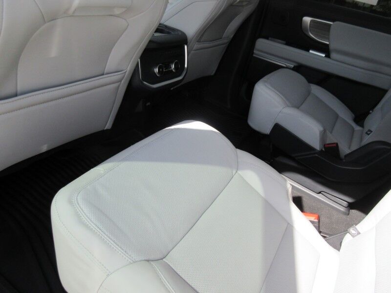 2025 Ford Expedition Platinum St. George SC