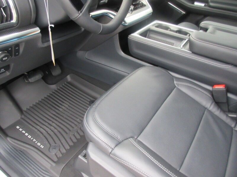 2025 Ford Expedition Platinum St. George SC