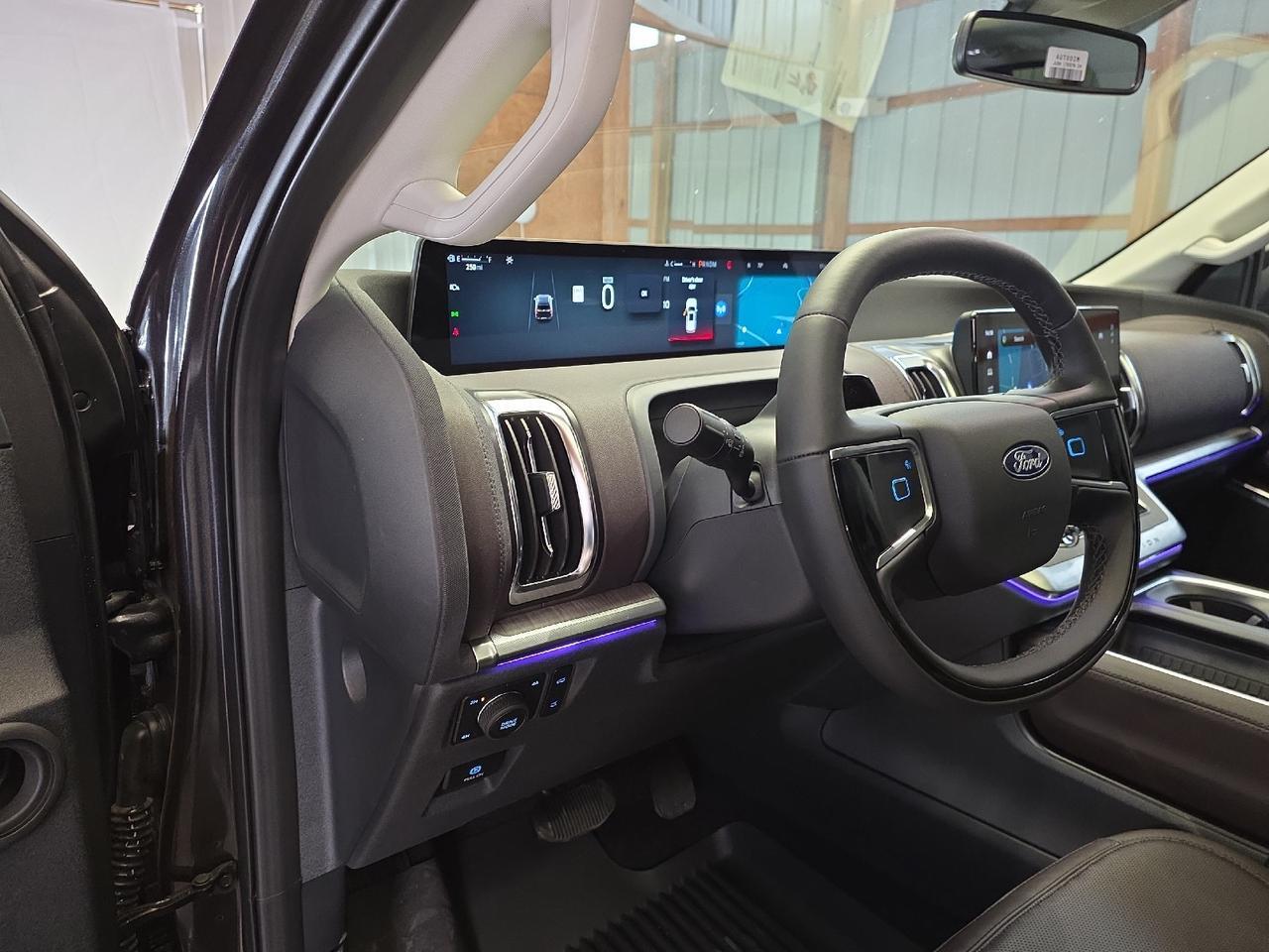 2025 Ford Expedition Platinum Sand Lake NY