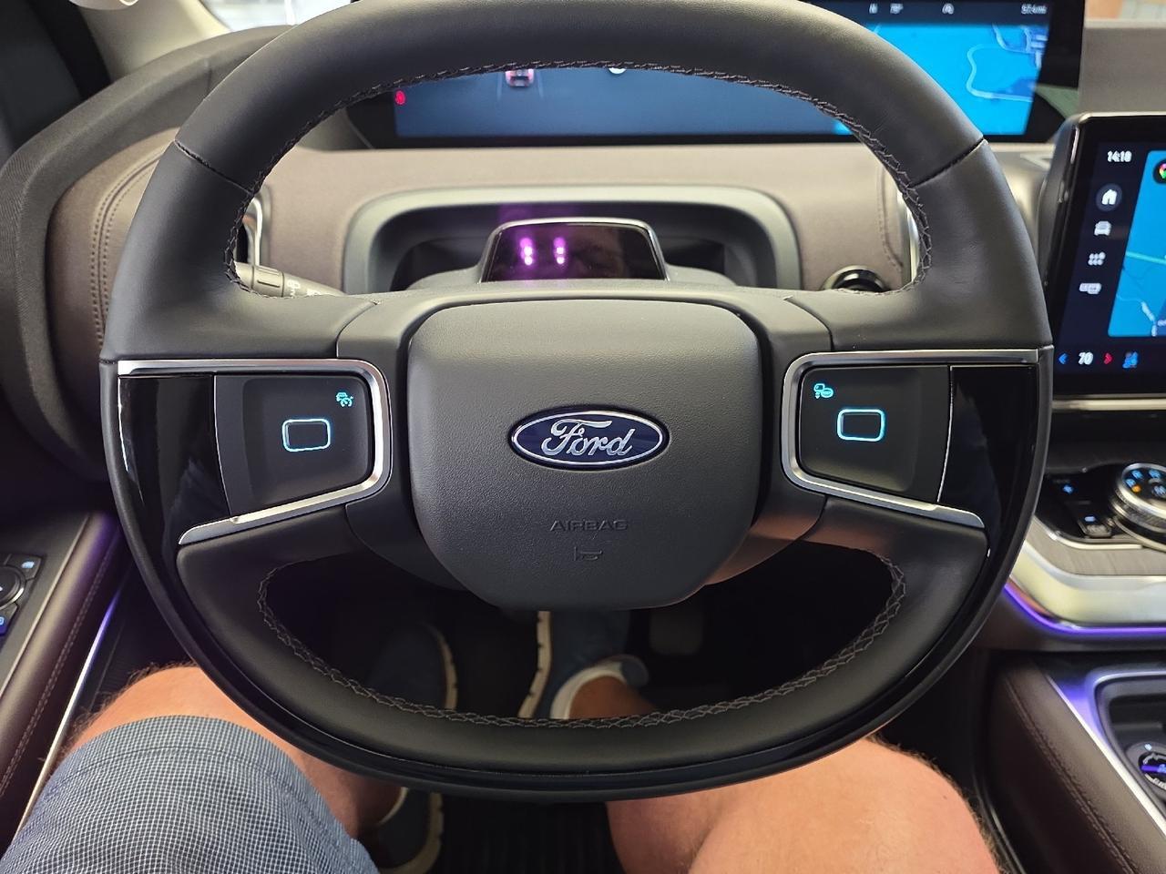 2025 Ford Expedition Platinum Sand Lake NY