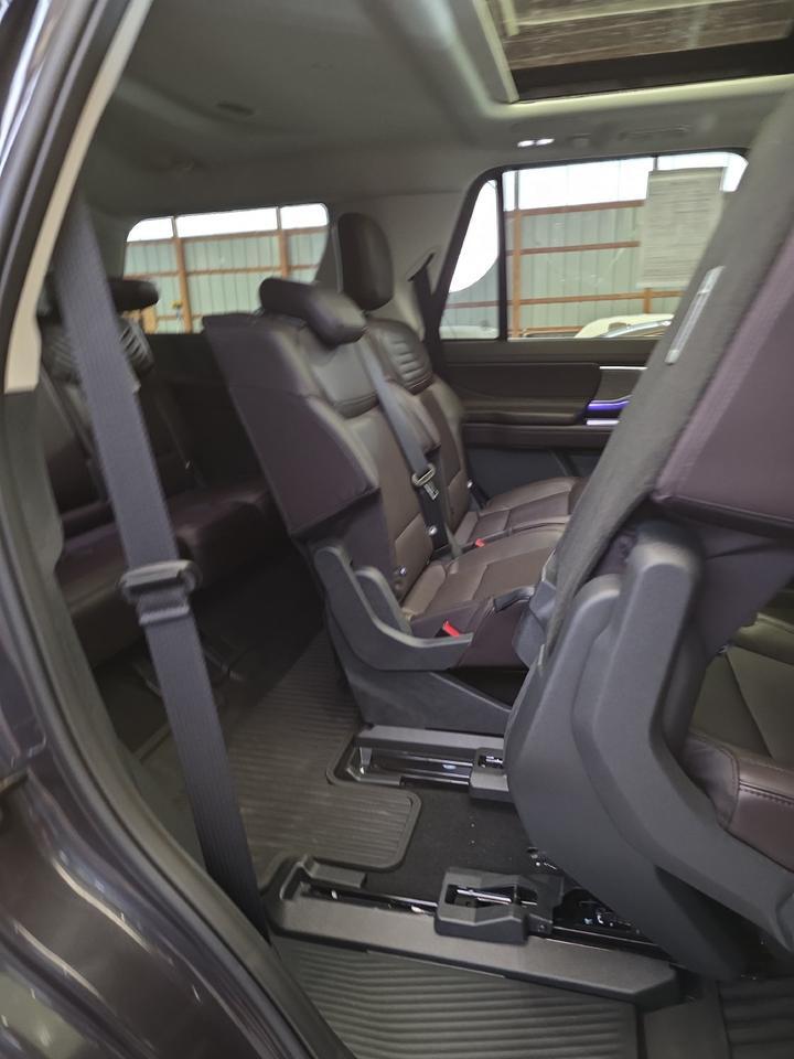2025 Ford Expedition Platinum Sand Lake NY