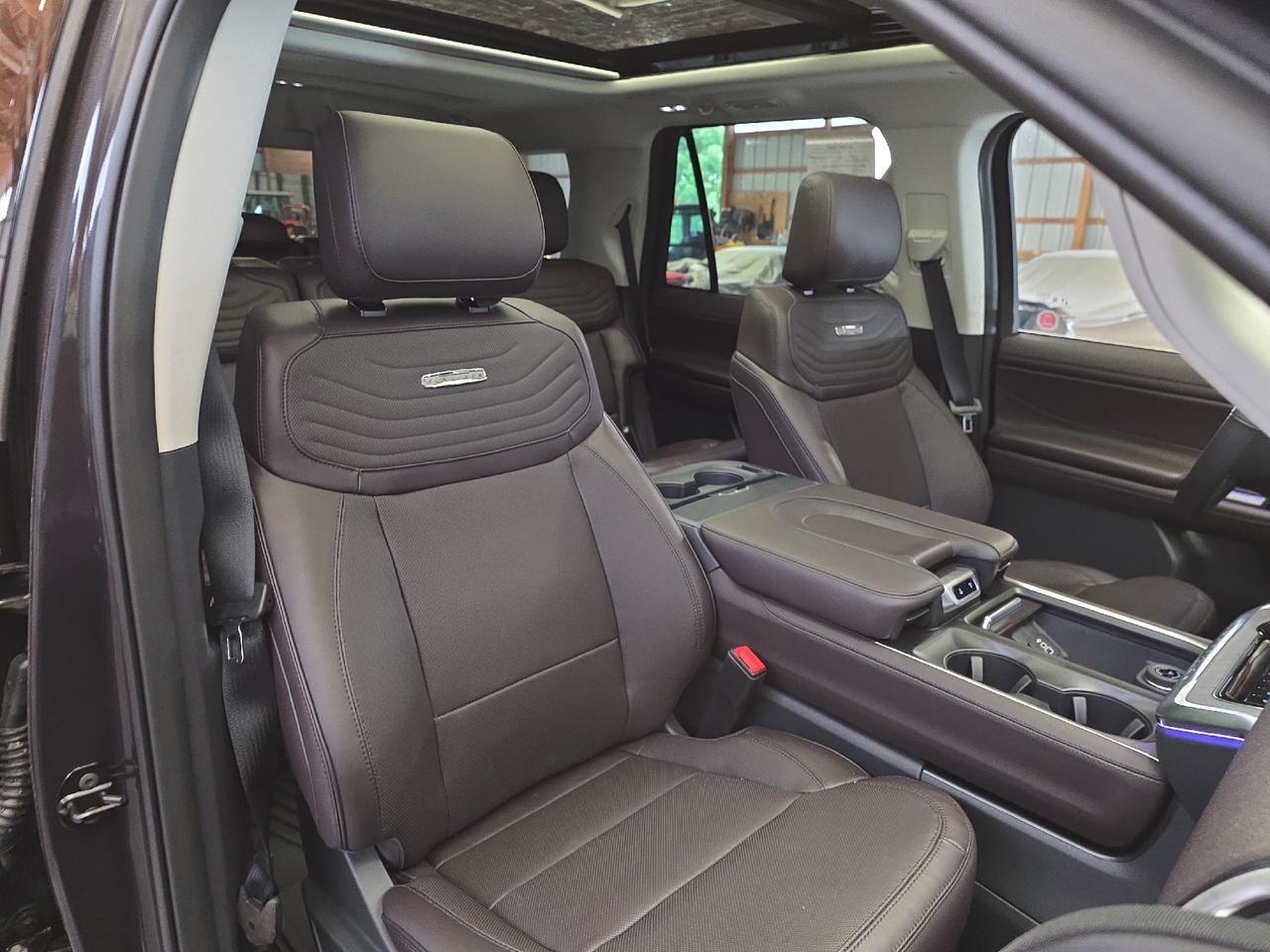 2025 Ford Expedition Platinum Sand Lake NY