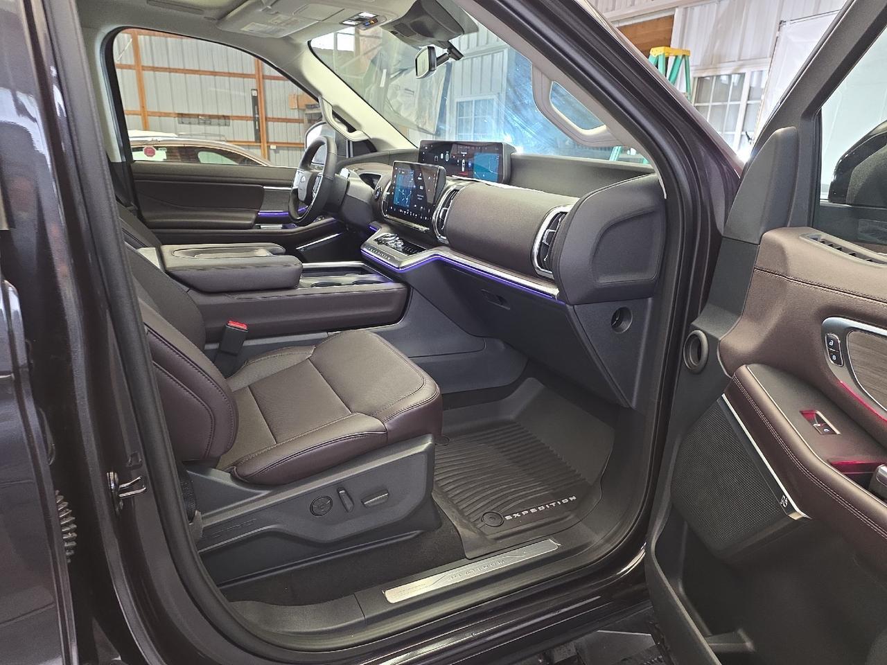 2025 Ford Expedition Platinum Sand Lake NY