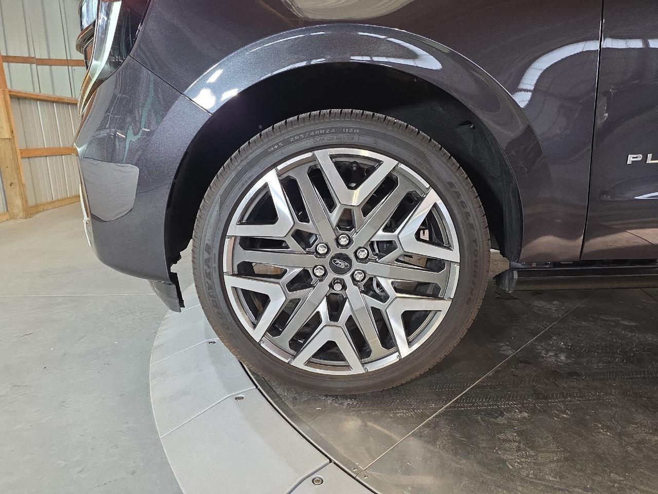 2025 Ford Expedition Platinum Sand Lake NY