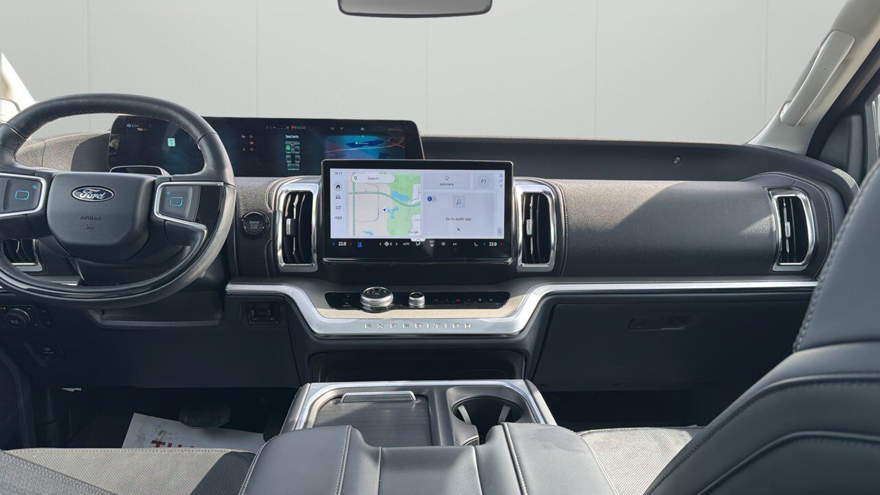 2025 Ford Expedition Platinum Sherwood Park AB