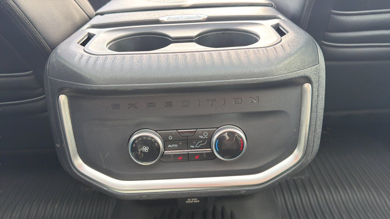 2025 Ford Expedition Platinum Sherwood Park AB