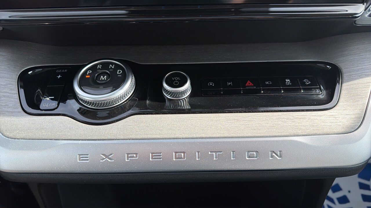 2025 Ford Expedition Platinum Sherwood Park AB