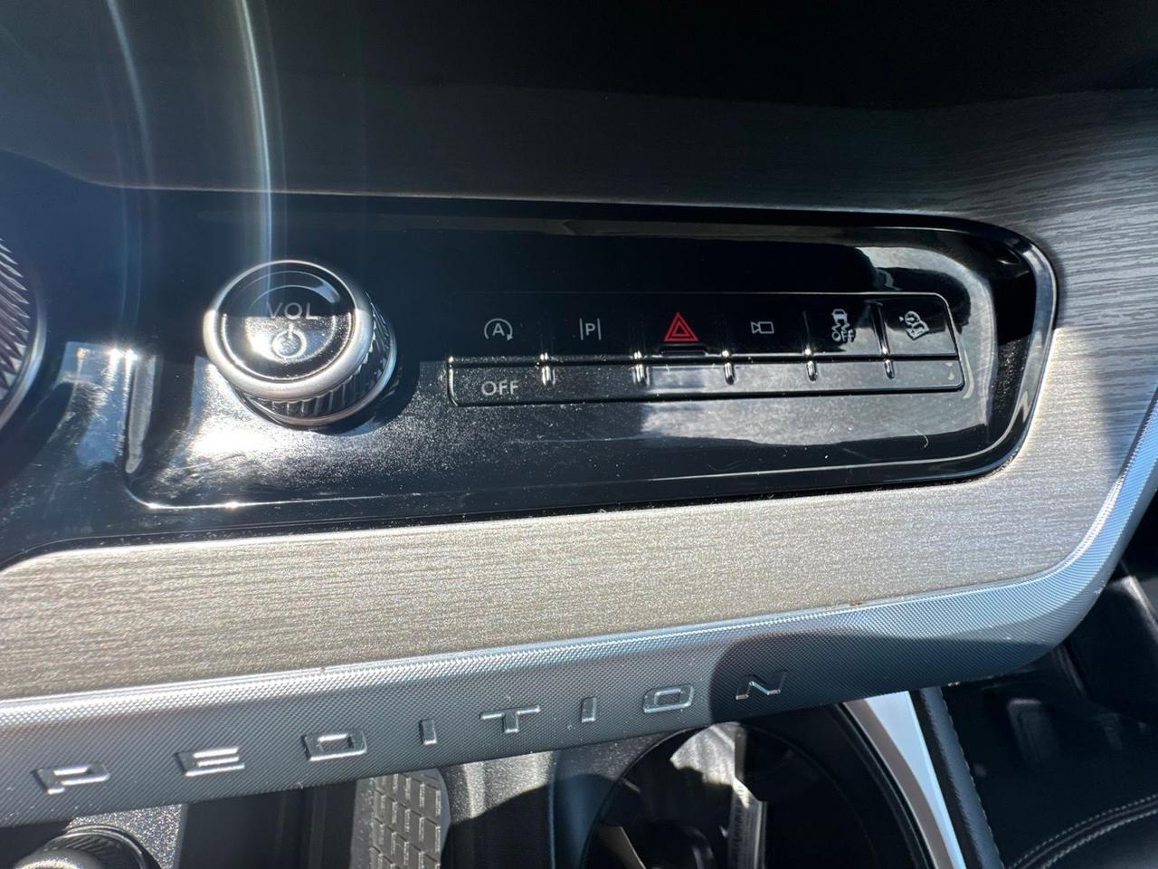2025 Ford Expedition Platinum West Burlington IA
