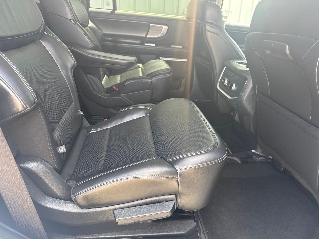 2025 Ford Expedition Platinum West Burlington IA