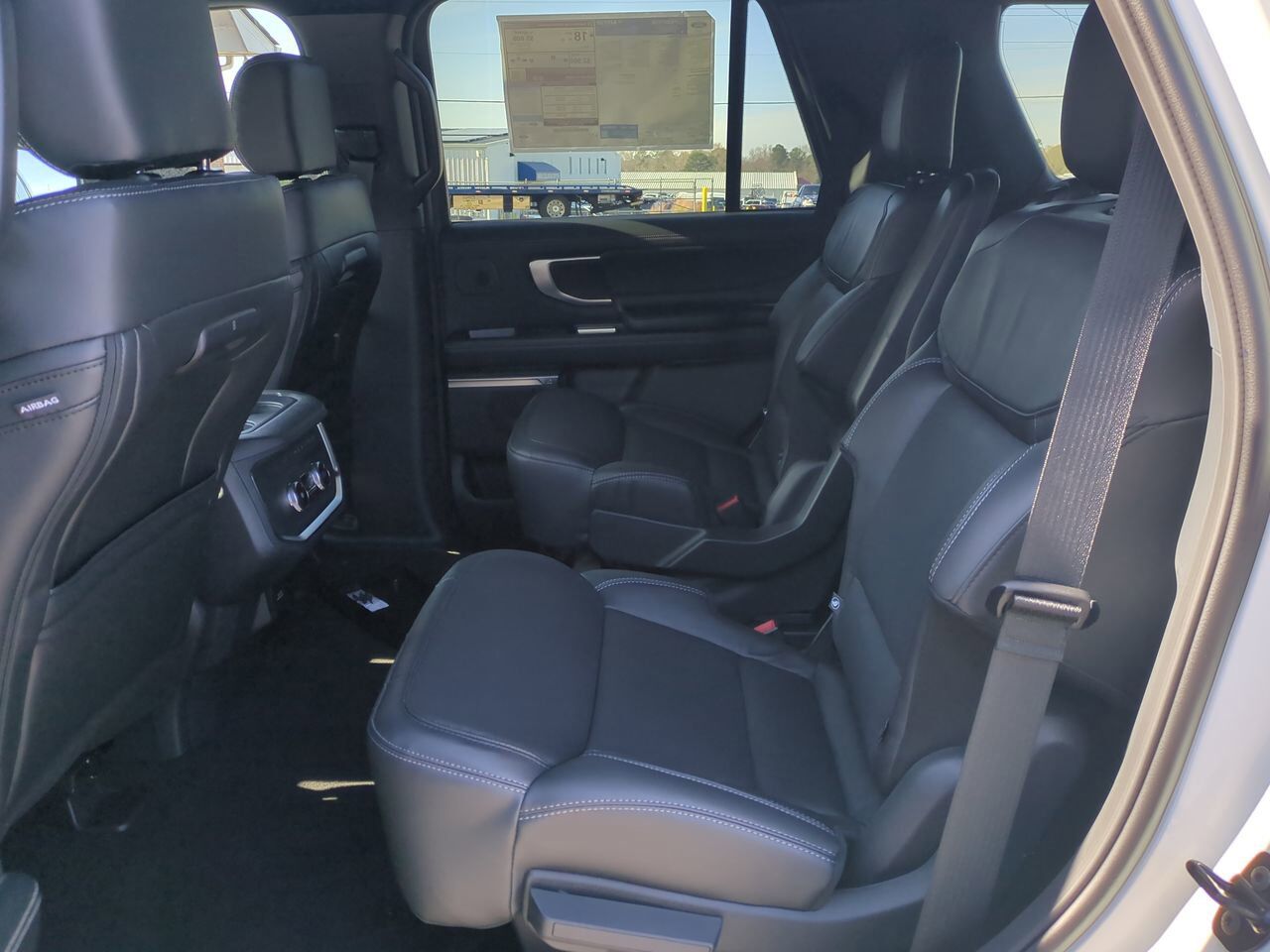 2025 Ford Expedition Platinum Winder GA