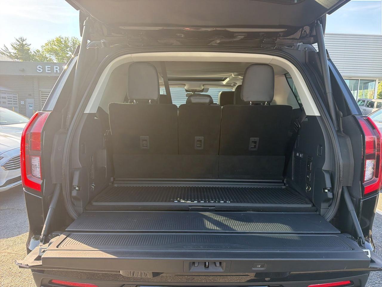 2025 Ford Expedition Platinum Gaithersburg MD