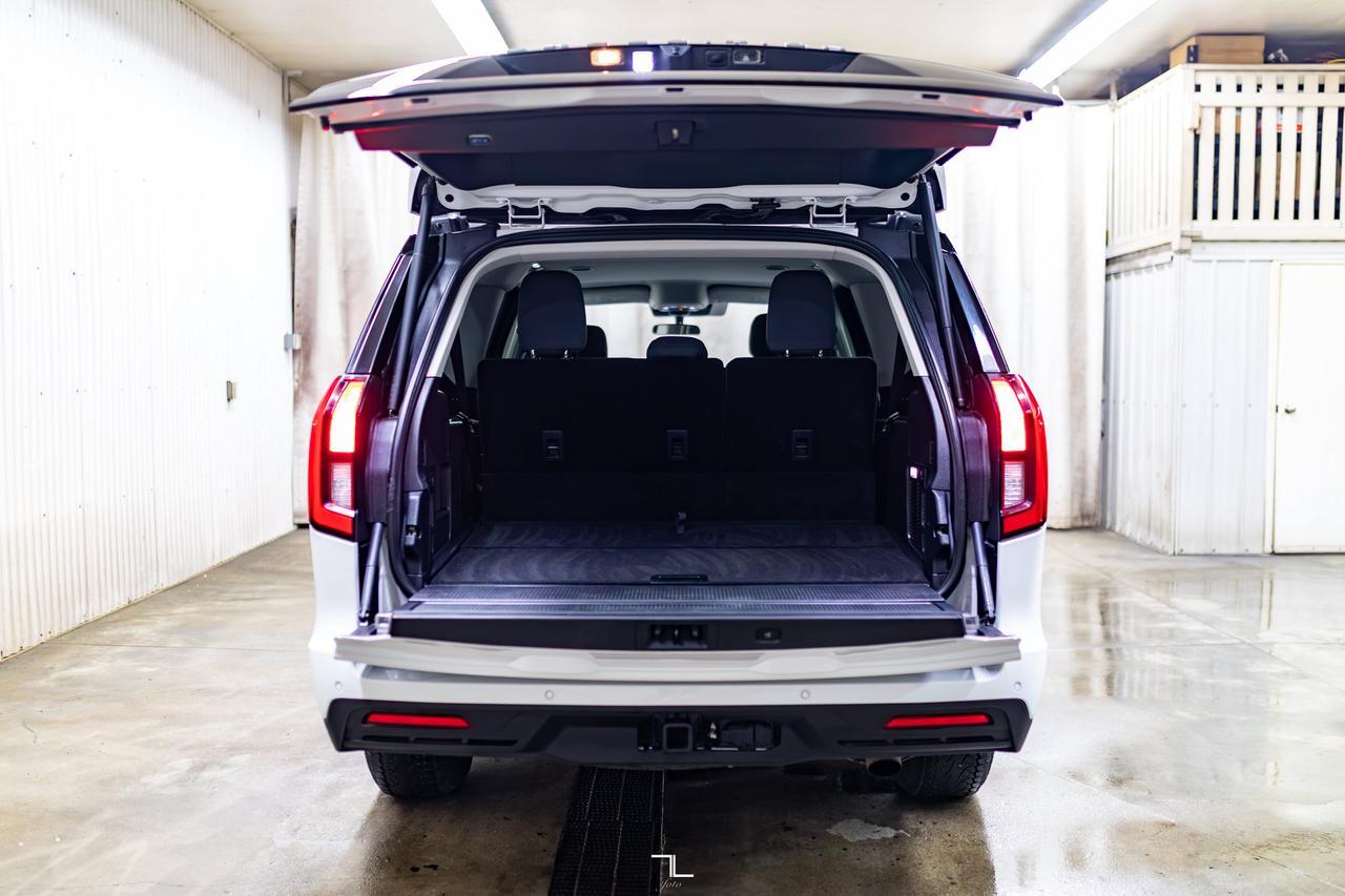 2025 Ford Expedition SSV Max 4x4 XL Nav BCam Red Deer AB