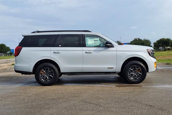 2025 Ford Expedition Tremor  TX