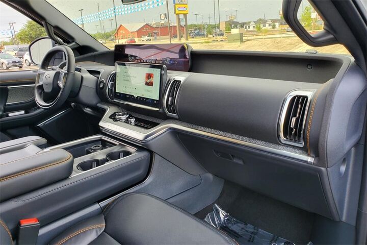 2025 Ford Expedition Tremor  TX