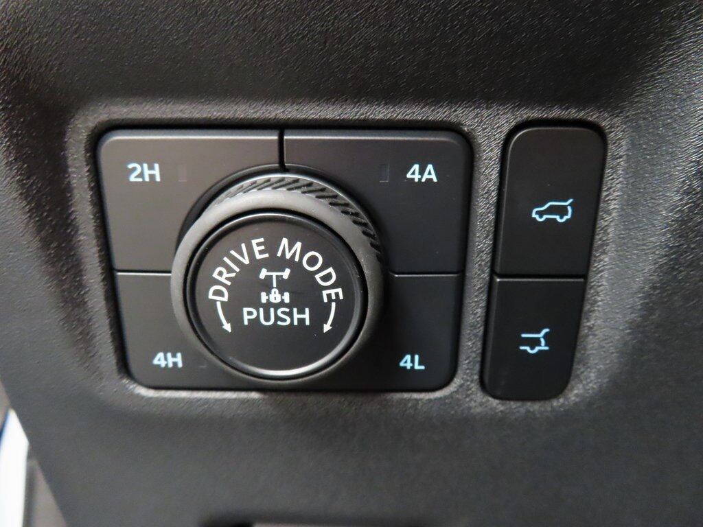 2025 Ford Expedition Tremor 4WD 7 Passenger Fond du Lac WI