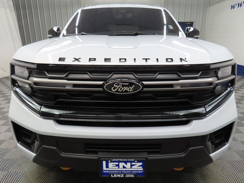 2025 Ford Expedition Tremor 4WD 7 Passenger Fond du Lac WI