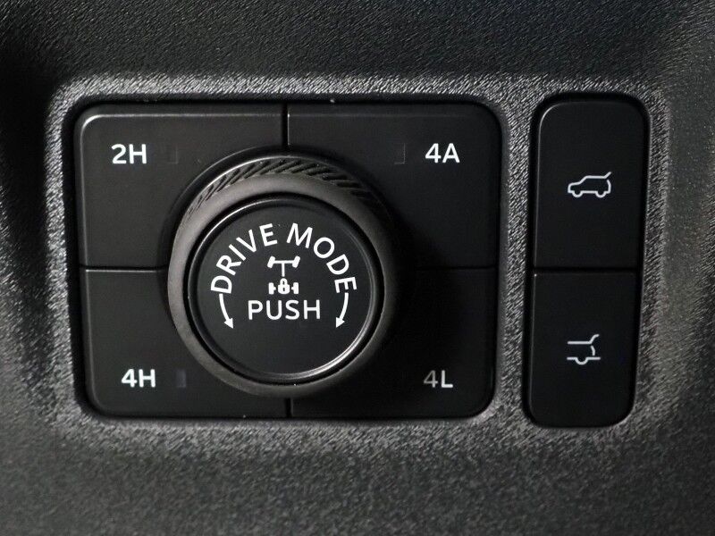 2025 Ford Expedition Tremor 4WD *NAVIGATION, ADAPTIVE CRUISE, SAFETY ALERTS, 360 VIEW CAMERAS, PANORAMA MOONROOF, LEATHER, CLIMATE SEATS, HEATED STEERING, 2ND ROW CAPTAINS, BANG & OLUFSEN, WIRELESS CHARGING, ANDROID & APPLE Round Rock TX