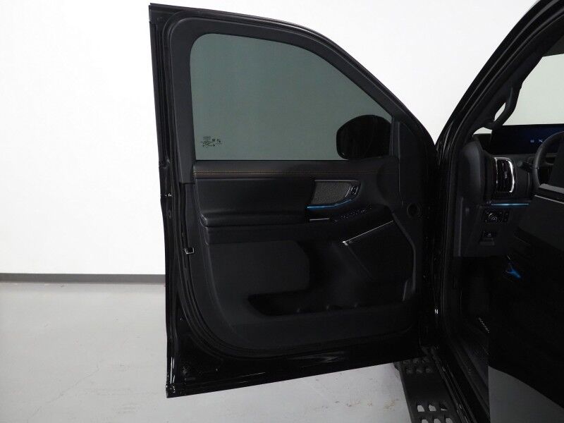 2025 Ford Expedition Tremor 4WD *NAVIGATION, ADAPTIVE CRUISE, SAFETY ALERTS, 360 VIEW CAMERAS, PANORAMA MOONROOF, LEATHER, CLIMATE SEATS, HEATED STEERING, 2ND ROW CAPTAINS, BANG & OLUFSEN, WIRELESS CHARGING, ANDROID & APPLE Round Rock TX