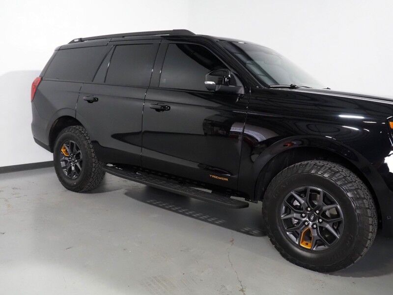 2025 Ford Expedition Tremor 4WD *NAVIGATION, ADAPTIVE CRUISE, SAFETY ALERTS, 360 VIEW CAMERAS, PANORAMA MOONROOF, LEATHER, CLIMATE SEATS, HEATED STEERING, 2ND ROW CAPTAINS, BANG & OLUFSEN, WIRELESS CHARGING, ANDROID & APPLE Round Rock TX