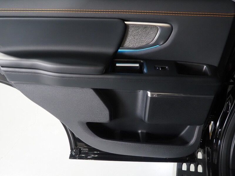 2025 Ford Expedition Tremor 4WD *NAVIGATION, ADAPTIVE CRUISE, SAFETY ALERTS, 360 VIEW CAMERAS, PANORAMA MOONROOF, LEATHER, CLIMATE SEATS, HEATED STEERING, 2ND ROW CAPTAINS, BANG & OLUFSEN, WIRELESS CHARGING, ANDROID & APPLE Round Rock TX